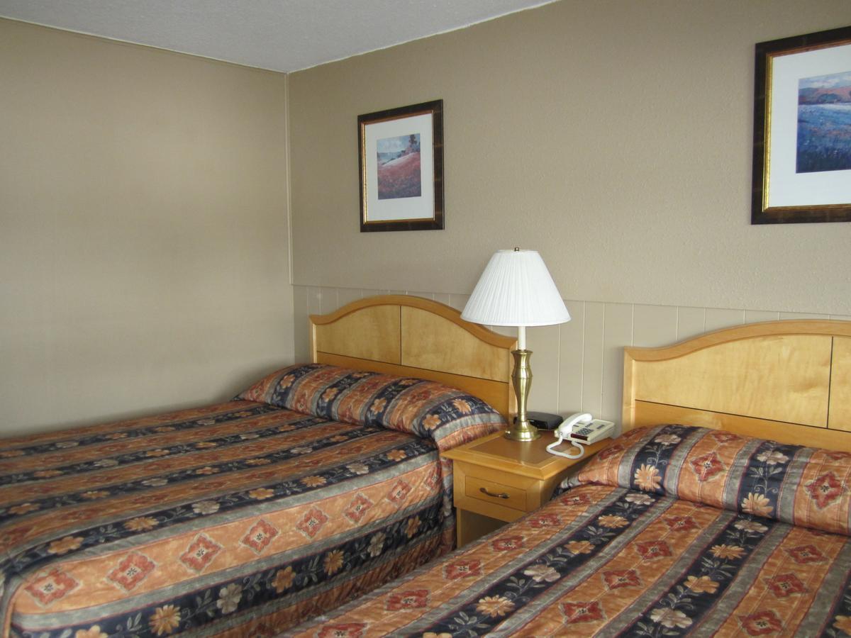 Bulkley Valley Motel New Hazelton Exterior photo