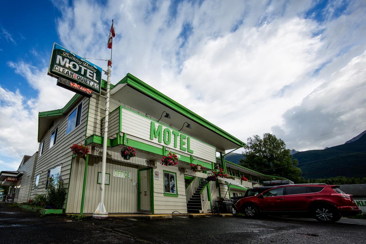 Bulkley Valley Motel New Hazelton Exterior photo